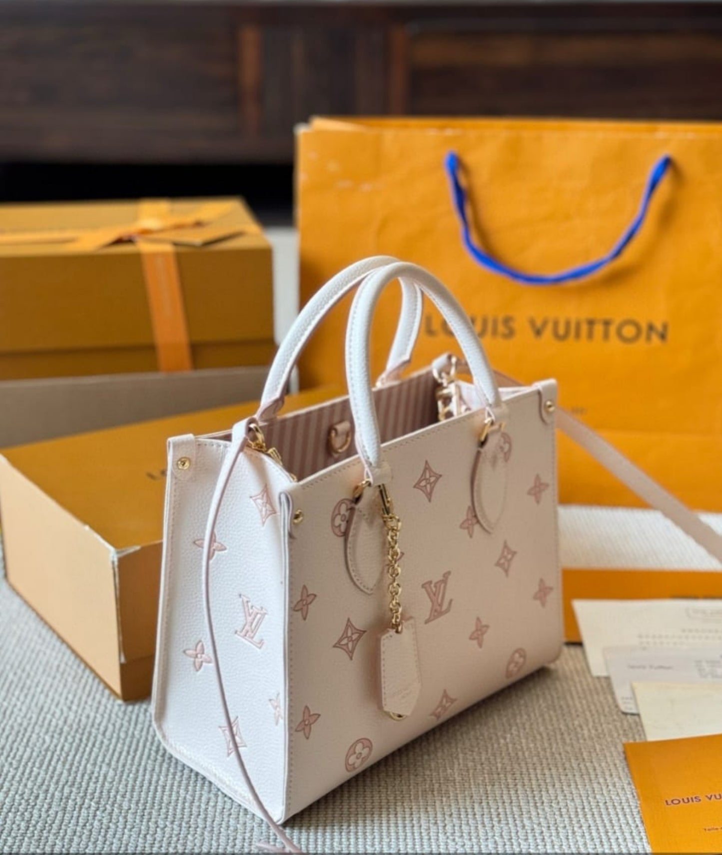 LOUIS  VUITTON BAG